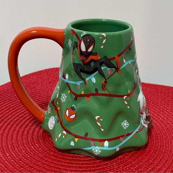 Disney Marvel Spider-Man Ceramic Seasonal Mug NWT - Picture 5 of 9